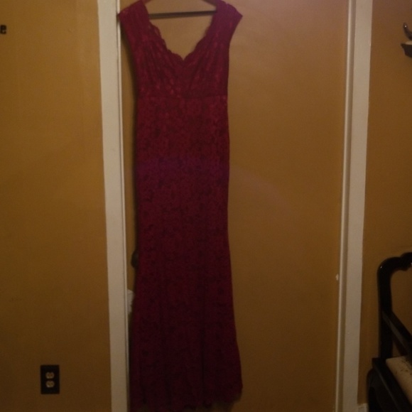 Lace Cocktail dress - Picture 3 of 3